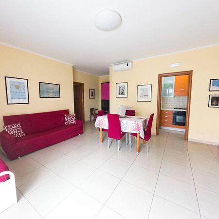 Residence Calle Del Porto Manfredonia Exterior photo